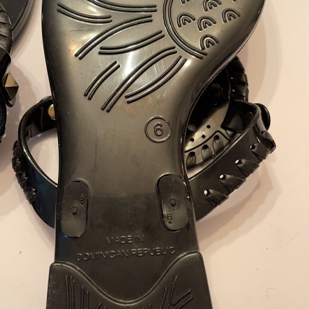 Sandal - Picture 4 of 6